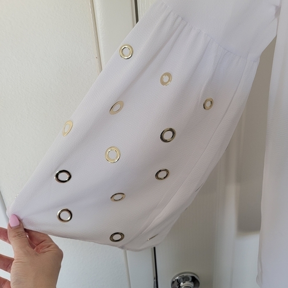 Michael Michael Kors White Blouse with Gold grommet accent Size M Medium - Picture 4 of 5